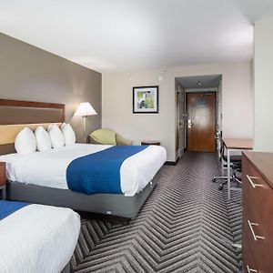Queen Room Two Queen Beds Non-Smoking